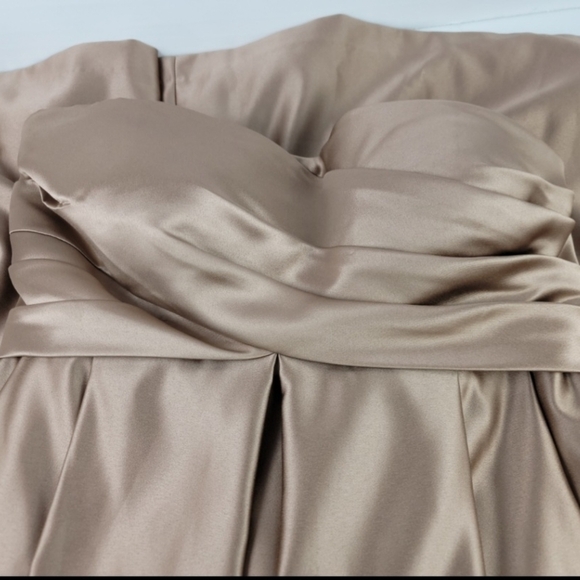 Bill Levkoff Plus Size Taupe Strapless‎ Satin Flare Bow Dress - Picture 5 of 6